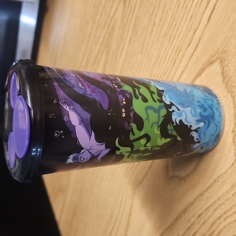Disney Villains Tumbler Halloween 2025 - Picture 2 of 8